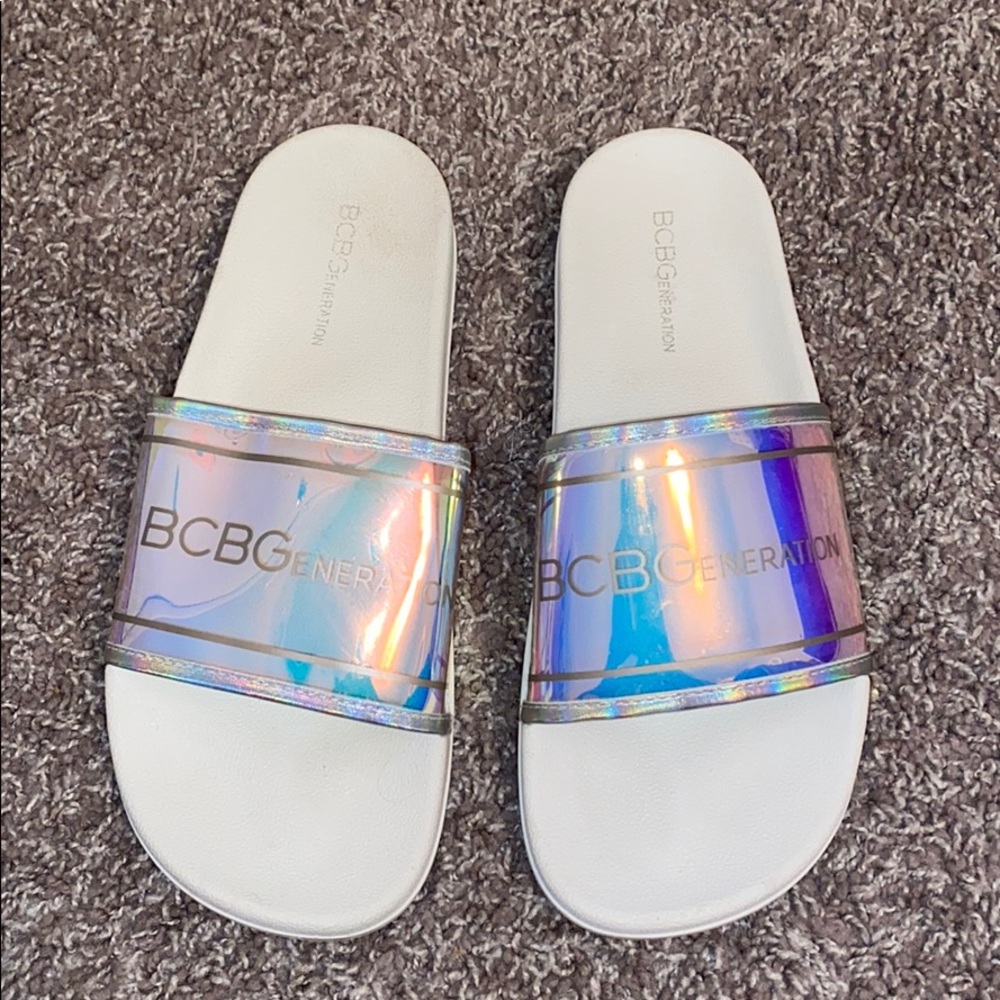 Slip on shoes / slippers